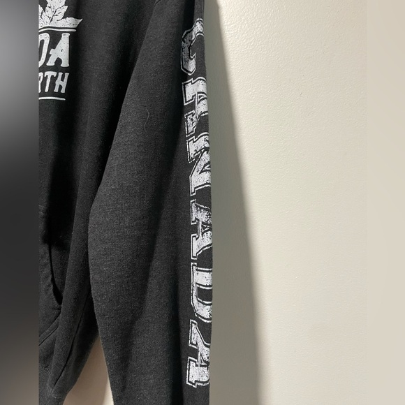 Canada True North Grey Hoodie  - Medium - Picture 5 of 9